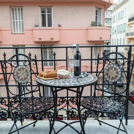 Lovely With Terrace Centre * Nizza