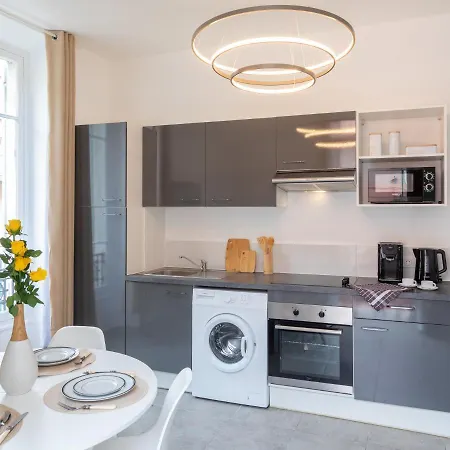 شقة Lovely With Terrace Centre نيس