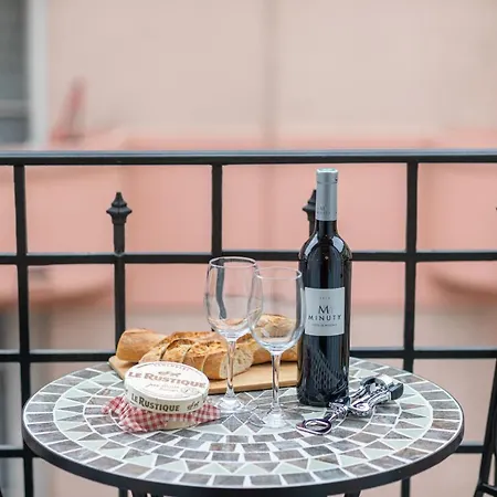 Διαμέρισμα Lovely With Terrace Centre Νίκαια